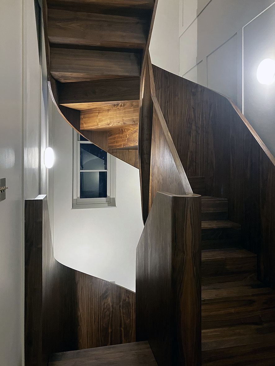 1st floor stair close up