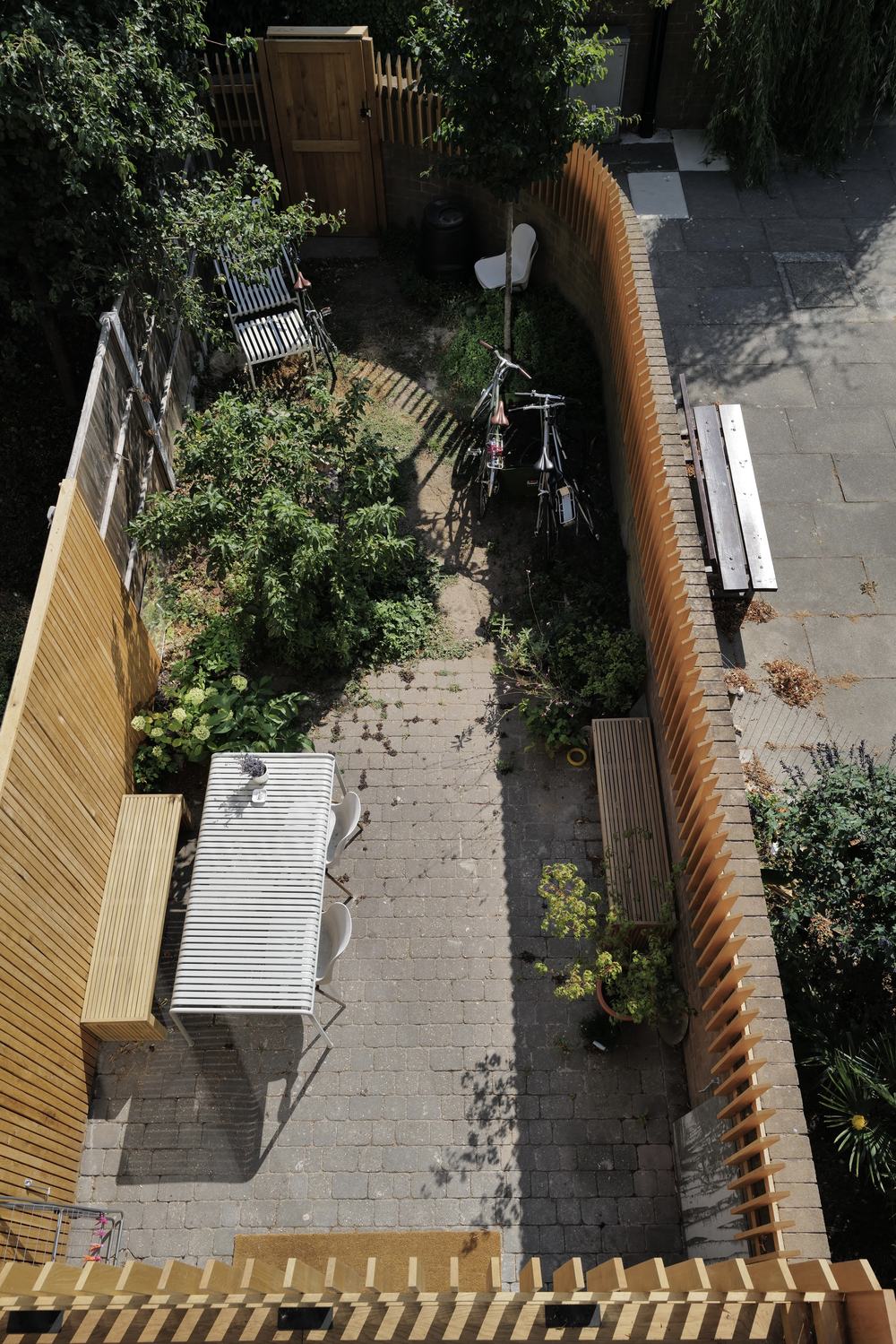 DO01030435